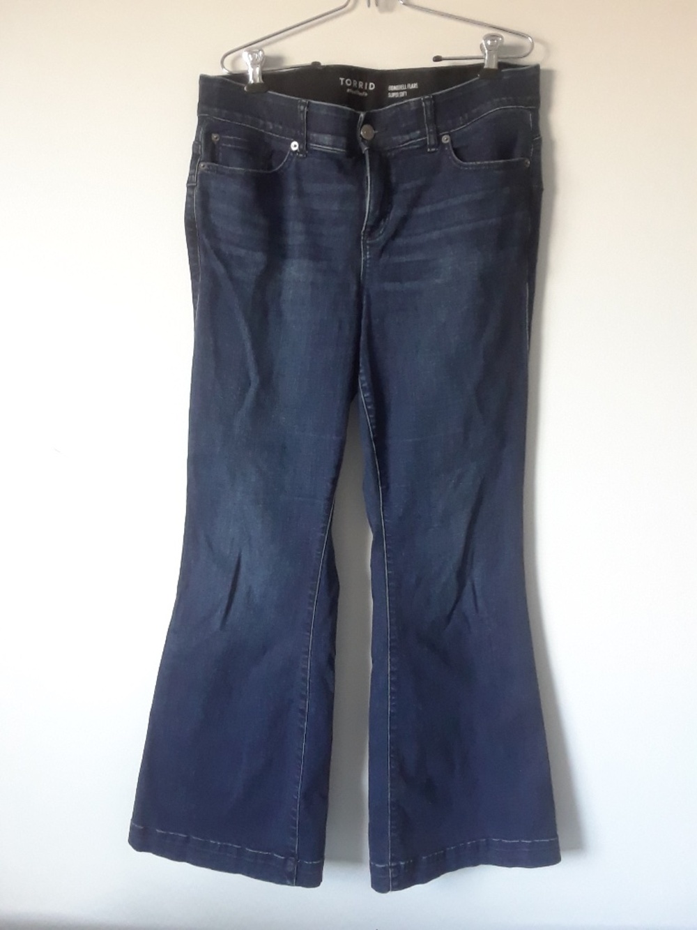 Torrid Bomshell Flare Super Soft Denim Jeans 16R